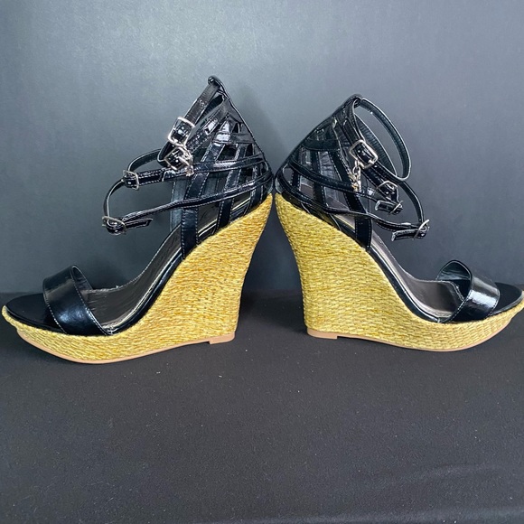 ❤️Playboy Sexy wedge strappy heels 👠 Black, NWOT Size 6 - Picture 9 of 14